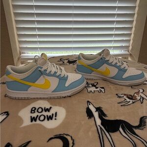 Nike Kids' Low-Top Homer Simpson Sneakers